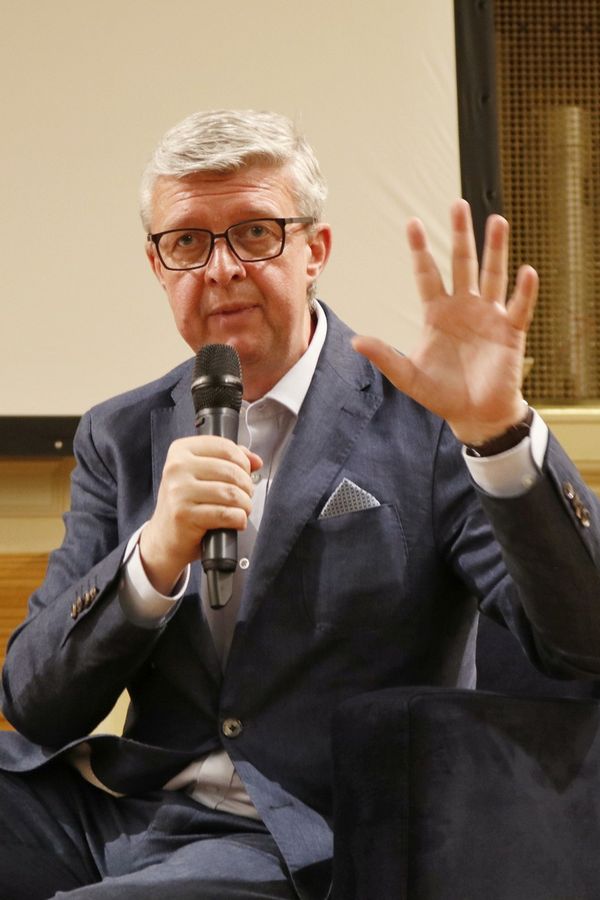 Exministr Karel Havlíček láká na dvanáctku: Do mdlob jdou adiktologové i pivaři. Prý to s ní vůbec neumí - fotka 1/1