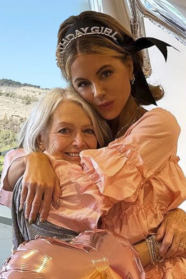 Kate Beckinsale v koncích. Její milovaná maminka zemřela. Žal ji zcela paralyzoval a fanoušci se bojí nejhoršího - fotka 1/1
