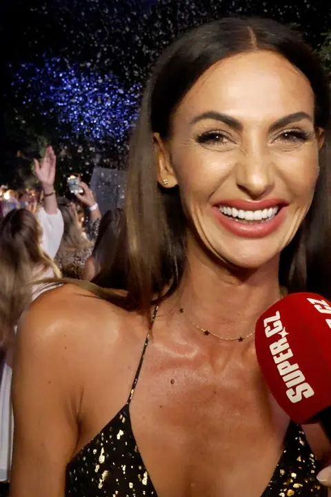 Eliška Bučková single jistě dlouho nezůstane: V šatech s pořádně odhaleným dekoltem dráždila ve Varech