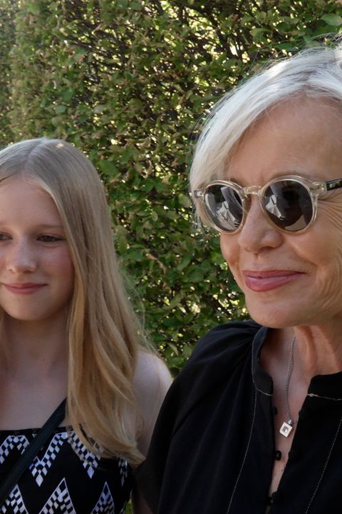 Starší vnučka chce být herečkou jako ona: Půvabná Azaria (14) má vzor ve své babičce Janě Švandové