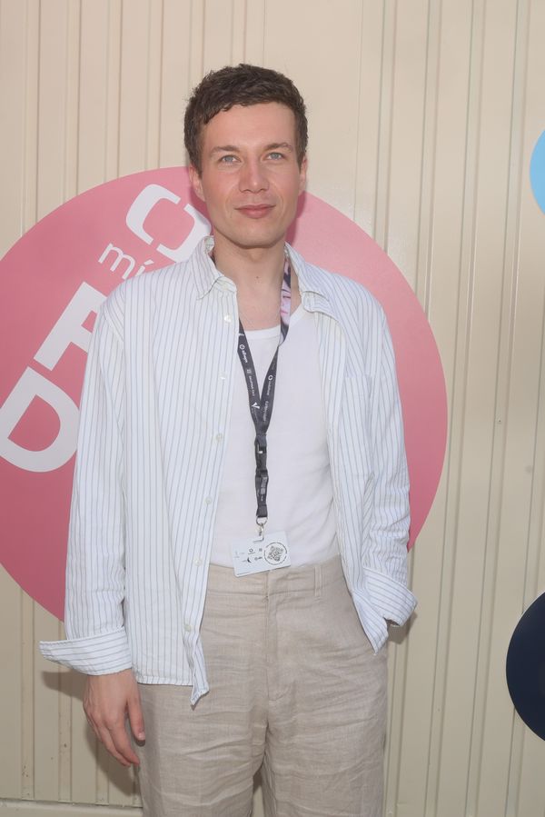 Průšvih už na cestě do Varů: Daniel Krejčík nestihl začátek festivalu. Auto je na odpis - fotka 1/1