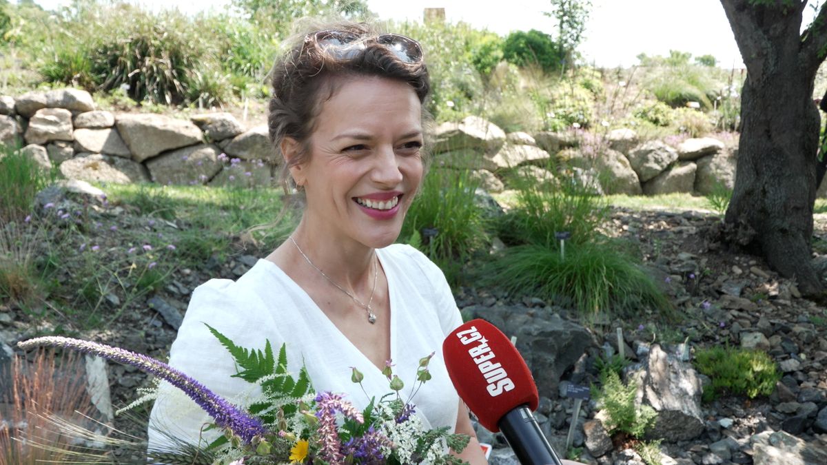 Pořád jako holčička: Od dob Vyprávěj se Andrea Růžičková takřka nezměnila, a to už je čtyřicátnice