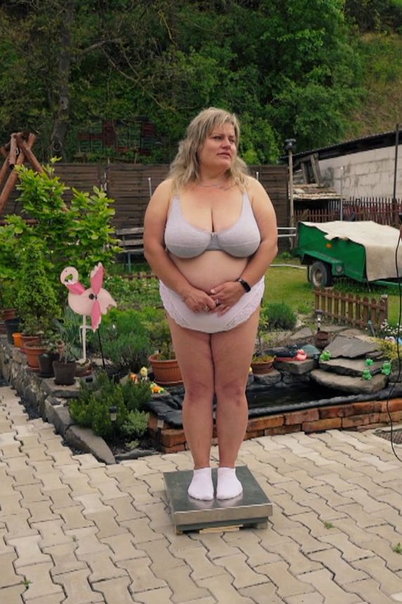 Žereme, a to doslova, nesnáším sama sebe, tvrdí Alexandra z Extrémních proměn: Takhle vypadá se 107 kily v prádle - fotka 1/1