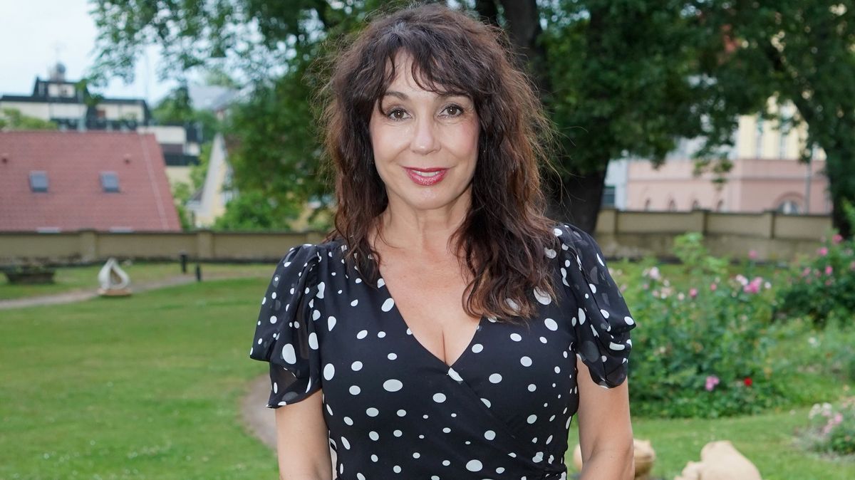 Nela Boudová a její žhavý pozdrav z Itálie: Ukázala se v plavkách a fanoušci jdou do kolen: Kočka, snad vás vyšlehají!