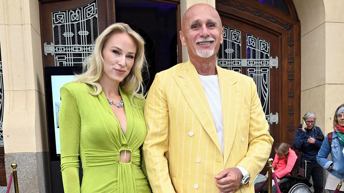 Z chotě miliardáře je na Tenerife bydlenka: Odložila róby a střevíce, tropické ovoce sklízí v mikině a legínách nejvíce