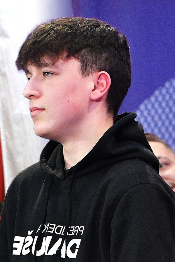 Filip Neruda se vysmál Janě Maláčové poté, co si ho zablokovala. Tvoje máma dělá to samé, zpražili ho. A byl klid - fotka 1/1
