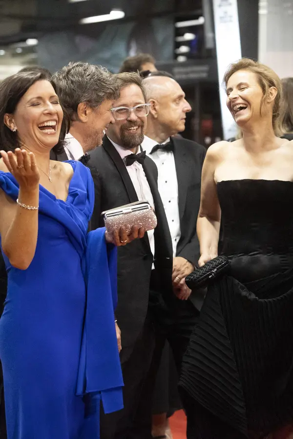 Konec oficialit, teď mejdan! Na party do Puppu zamířily Vlasáková, Vagnerová i zahraniční hvězdy. Takhle to vypadalo - fotka 1/1