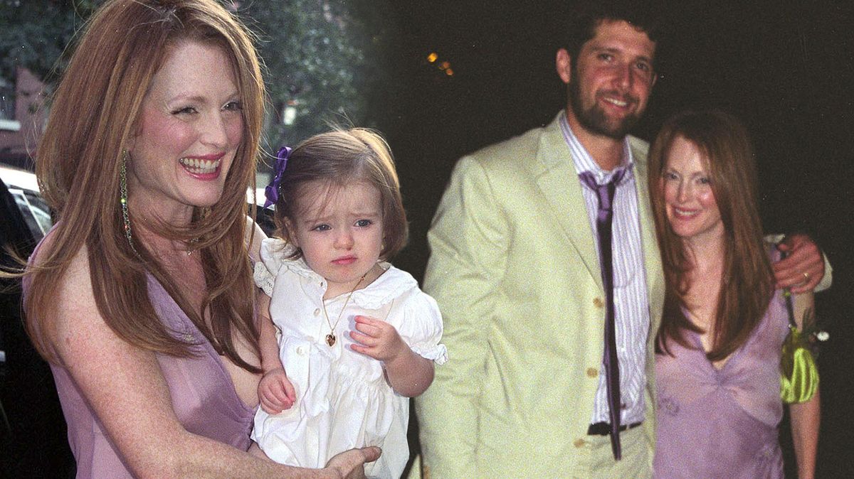 Julianne Moore dodnes lituje výběru svých svatebních šatů. Ani po 22 letech nechápe, co ji to napadlo