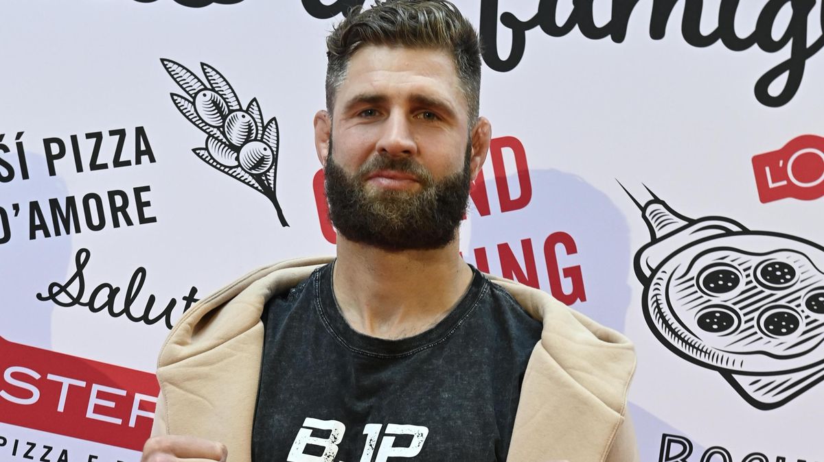 Radostná zpráva při 1. adventu: Bojovník Jiří Procházka a jeho staronová přítelkyně čekají miminko