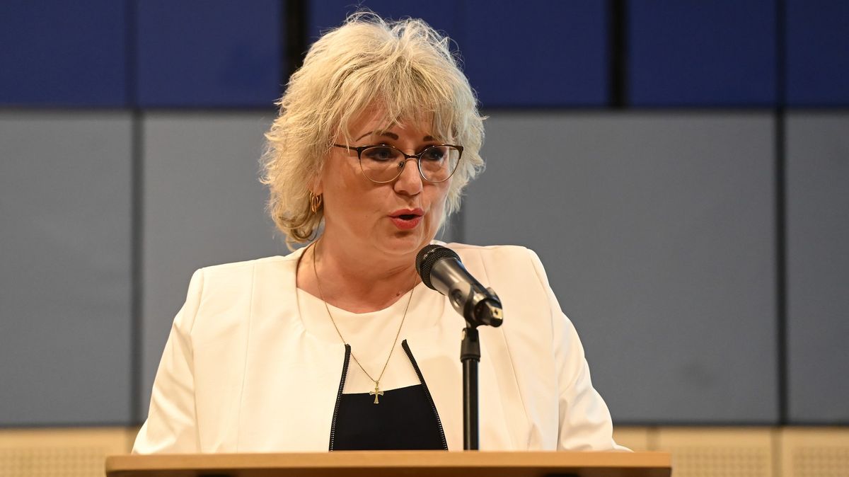 Zvířata jsou mojí slabou stránkou, tvrdila Margit z Moravy. Babišova poslankyně se nemýlila, jde ostudně z kola ven