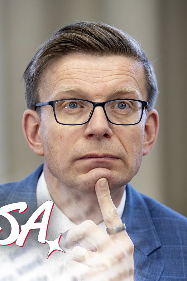 Glosa: Nutellův Netuka má na krku policii. Přituhne, až Kupka řekne, že Fialu nikdy neměl rád  - fotka 1/1