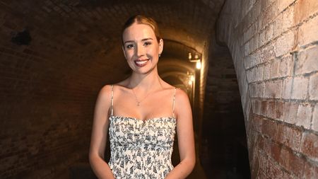 Přísaha na mrtvého dědečka má velkou dohru. Na zrádkyni Nicole se nyní zaměřili i v zahraničí