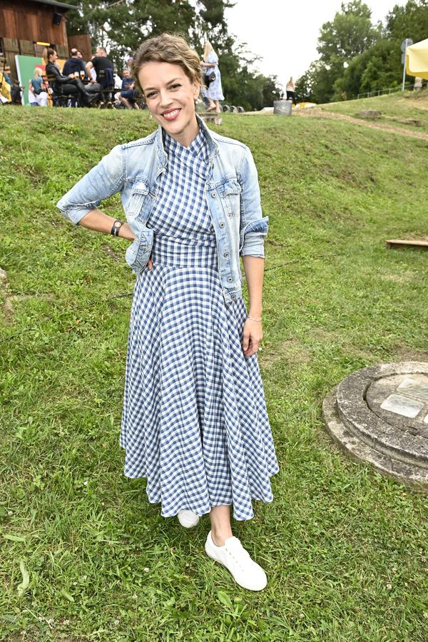 Eva z Vyprávěj šla do plavek. Andrea Růžičková by obstála i v Pobřežní hlídce, na Sardinii ukázala tělo jako skála  - fotka 1/1