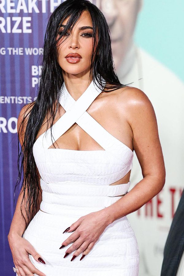 Kim, přijď ke mně na večeři. Anthony Hopkins zbořil internet drsným vtípkem. Jako Hannibal si vzal na paškál Kardashian  - fotka 1/1