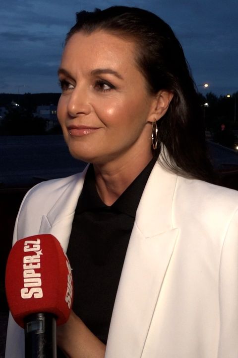 Po operaci menisku už Iva Kubelková trénuje na StarDance: Promluvila i o rozchodu dcery Natálky s Adamem Mišíkem