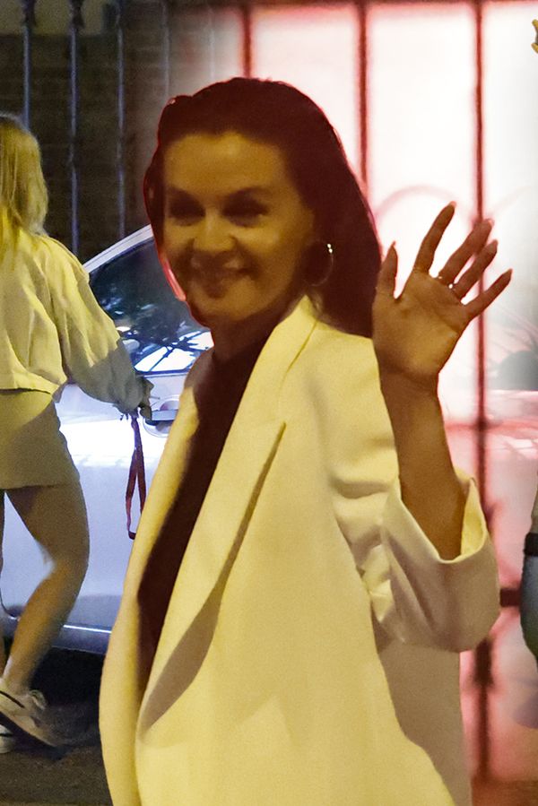 Na party Prima se děly věci: Kavalčík se roztočil jako káča a při odchodu zvedl pravici, slavný záporák se nechal svézt - fotka 1/1