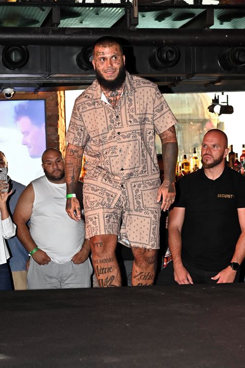 VIDEO: Jako smyslů zbavený! Leo Beránek se měl pokusit brutálně umlátit spolupacienta v Bohnicích. Zasahovala policie