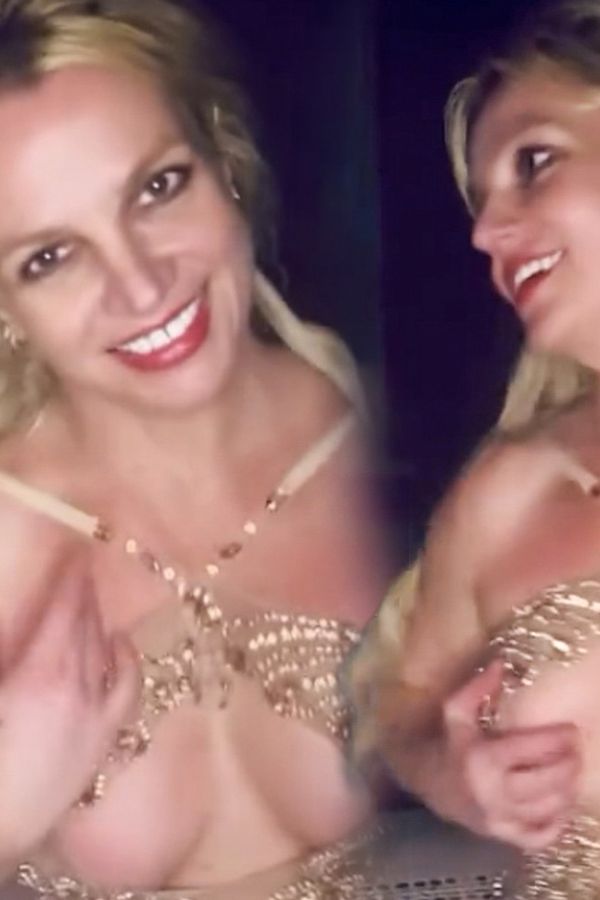 Britney Spears křepčila do kamery tak divoce, až jí z výstřihu vyskočila obě ňadra - fotka 1/1
