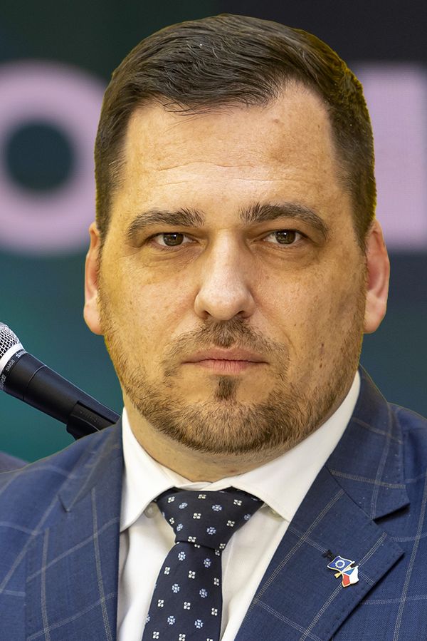 To není garáž, to je moštárna: Europoslanec Zdechovský se obul do kolegy Turka kvůli černé stavbě. Tuhle reakci nečekal - fotka 1/1