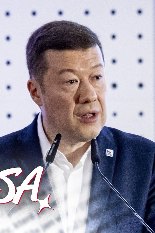 Glosa: Tomio Okamura umře v roce 2067, dožije se skoro stovky. Pak nastane soumrak - fotka 1/1