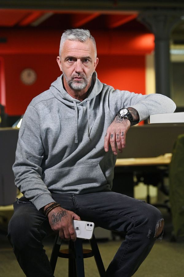Herec Matouš Rajmont se oženil: Krásná nevěsta zvolila netradiční černé svatební šaty - fotka 1/1