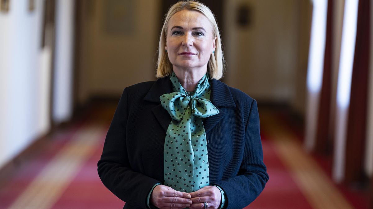 Ministryně obrany vyrazila na dovolenou do Itálie: Napodobeniny naštěstí nechala doma