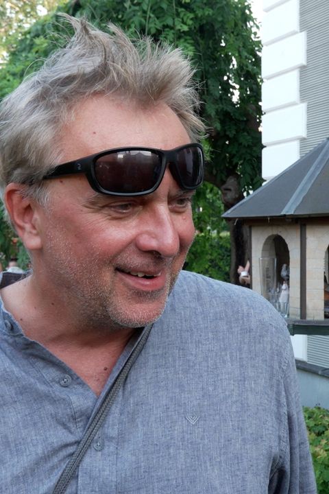 Proč se zbavil dlouhé hřívy, ve které vypadal jako bezdomovec? Tomáš Matonoha svedl vinu i na manželku Lucii Benešovou