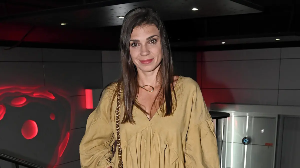Snad se srdce brzo zahojí: Denisa Pfauserová oznámila rozchod s partnerem a otcem své dcery