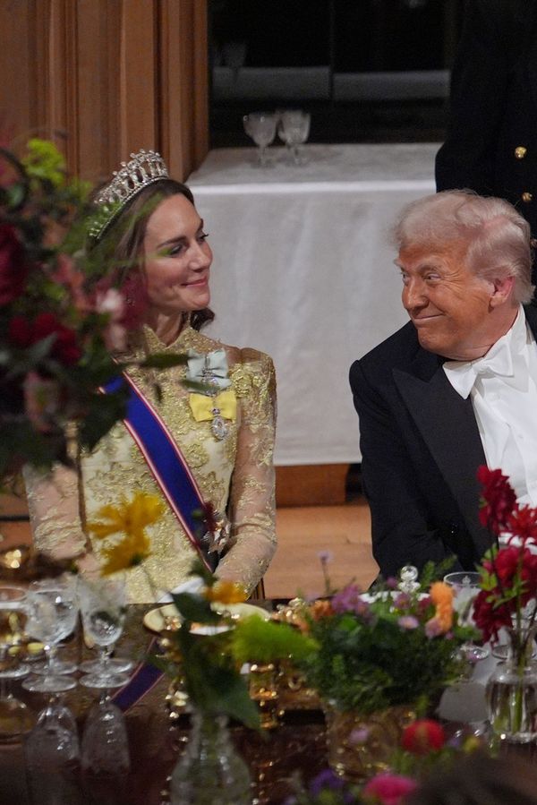 Donald Trump se „zamiloval“ do usměvavé Kate. Tyhle pohledy hovoří za vše. Chudák princezna, píší lidé - fotka 1/1