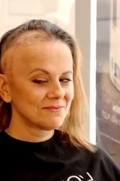 Video, které vám vžene slzy do očí: Záběry z holení hlavy Laďky Něrgešové dostanou i největšího siláka
