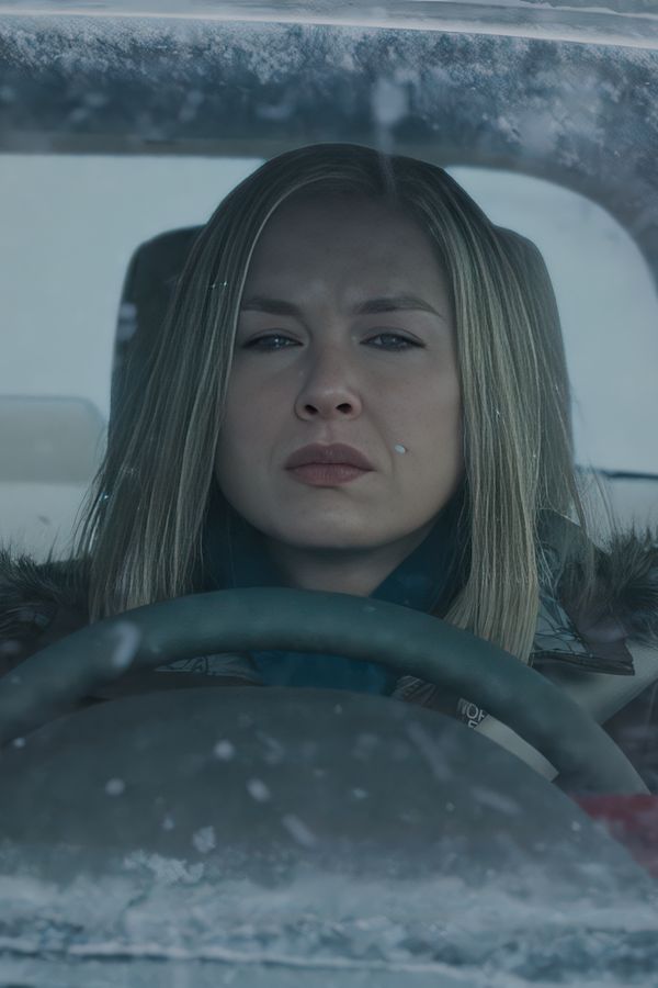 Na podpatcích do polární zimy: Renée Zellweger při natáčení Holky z města mrzla při minus 47 stupních - fotka 1/1