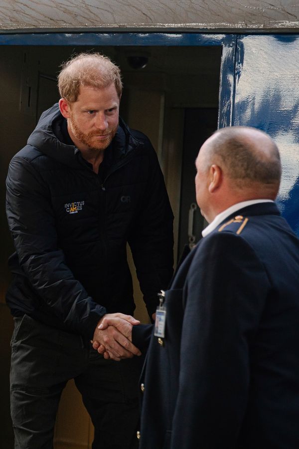 Princ Harry tajně navštívil Ukrajinu a dostal čočku: Výsměch kvůli „povolence“ od Meghan - fotka 1/1