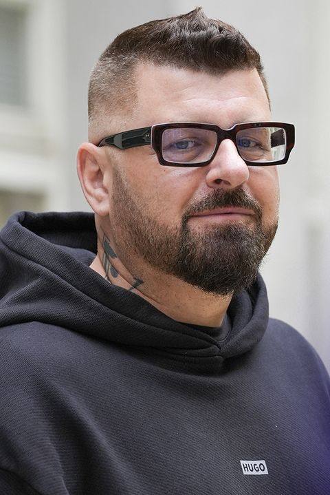Známý fotograf nahých žen: Se sexem lidé dělají zbytečné cavyky: Oběd, kafe, zašustit, práce, popsal ideál. A s kýmkoliv