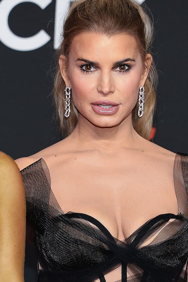 Jessica Simpson zavítala na ceny MTV po téměř dvaceti letech: Kdo to je? Mnozí ji nemohli vůbec poznat - fotka 1/1