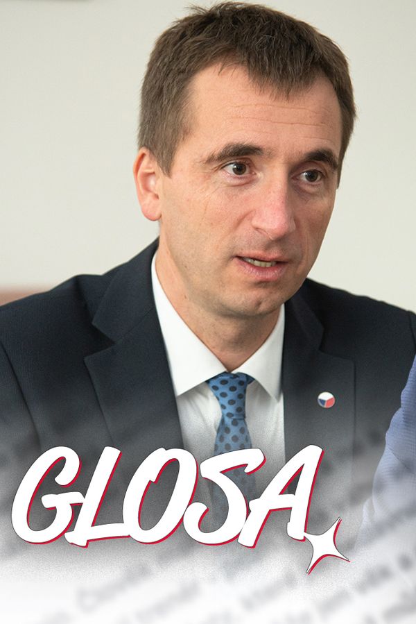 Glosa: Od ČEZ táty vedou dráty. Ředitel polostátního gigantu Daniel Beneš je placený jako naftový král - fotka 1/1