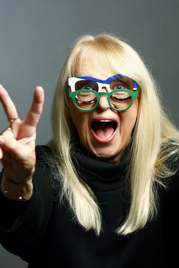 Profesorka Králová ze Života na zámku se loučí s létem: Macháčková šla do plavek a zdraví od bazénu - fotka 1/1