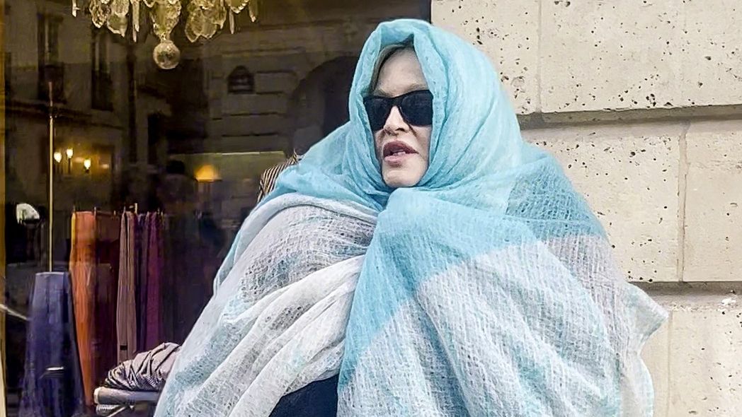 Její tempo je vražedné a jejím revírem je Paříž: Babušku Madonnu byste na ulici nejspíš nepoznali