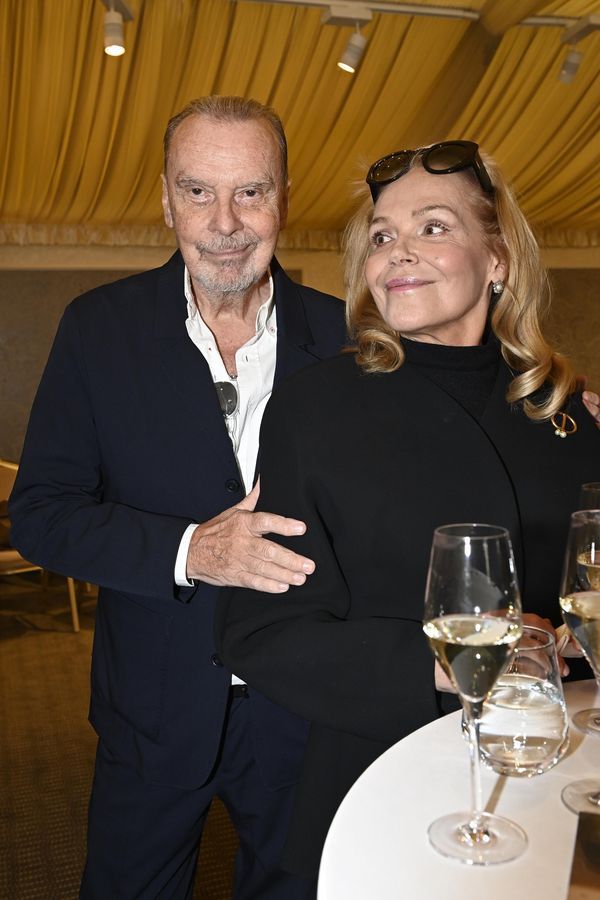 Dagmar Havlová spí kvůli natáčení jen pár hodin denně, i tak překvapila svým vzhledem. Kývla i na změnu image - fotka 1/1