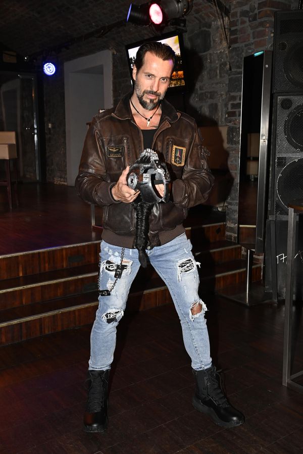 Tady jsme s kámošema všichni svlečení, šokoval Noid fanynky. Zpěvák následně ukázal svou formu po Vánocích - fotka 1/1