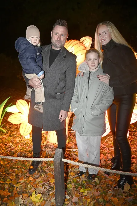 Královna krásy Hadašová s hokejistou Bednářem se pochlubili dvouletým synem: Má dlouhé vlásky jako jeho sestry