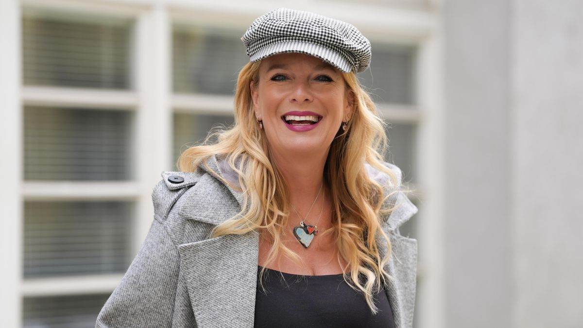 Tu bez podprdy miluju! Lucie Benešová nažhavila fanoušky fotkami v sexy prádle… a dokonce i bez něj