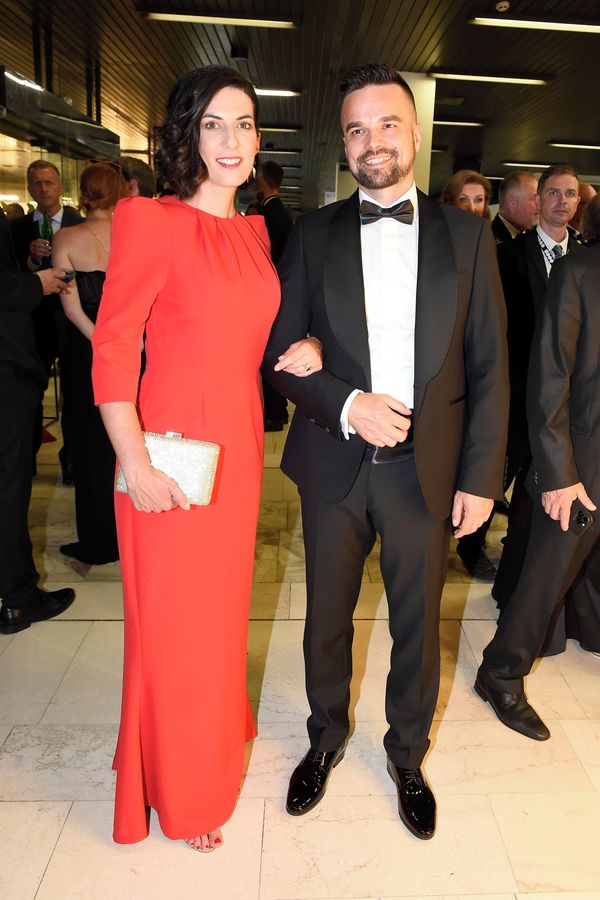 Druhé líbánky Markéty Pekarové Adamové: ‚Dezoláti‘ jsou vzteky bez sebe, ódy na muže i fotky z exotiky je dorazily - fotka 1/1