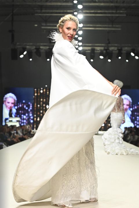 V 41 opět ve svatebních šatech: Třeba budu ještě jednou nevěsta, doufá stále krásná Kateřina Průšová