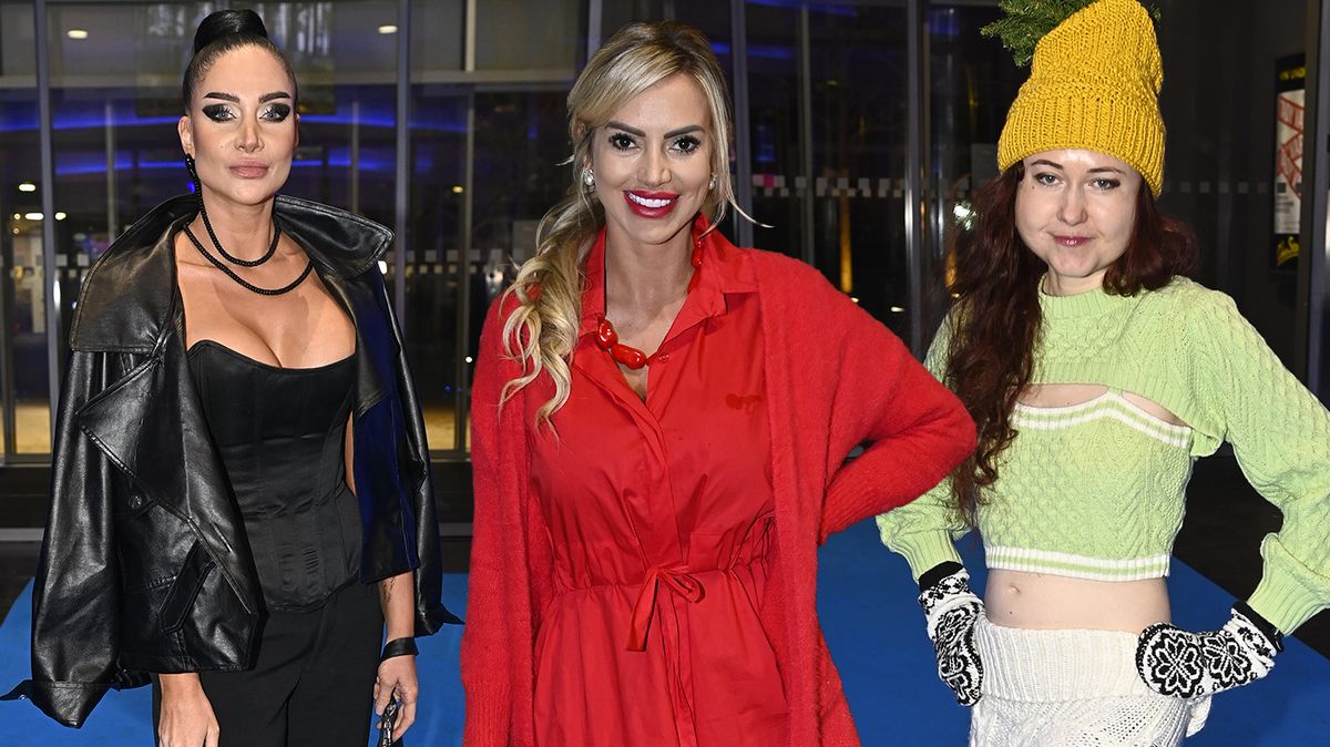 Horský film pojaly dámy odlišně: Vytuněný dekolt v korzetu Andrey Pomeje nebo Toulová v kulichu a svetru s průstřihy