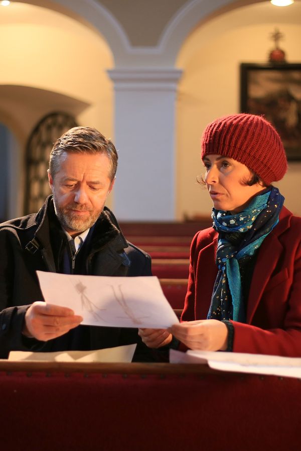 Co spojuje hvězdu mysteriózního seriálu s režisérem Jiřím Strachem? Od sedmnácti spolu - fotka 1/1