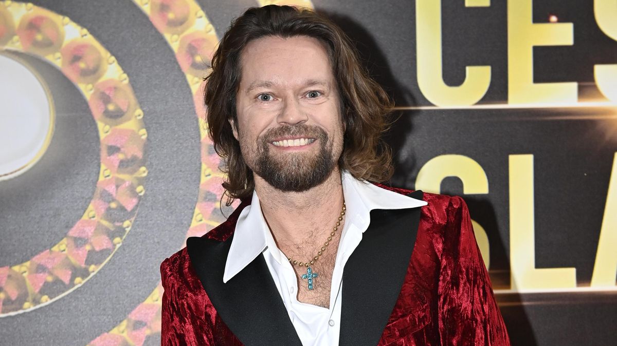 Návrat do devadesátek. Richard Krajčo vytáhl poklady ze svého archivu, nechybí ani foto s Juchelkou