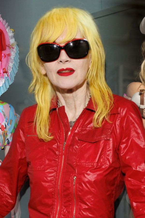 Zemřela návrhářka Pam Hogg (†74). Oblékala Rihannu, Kate Moss i Beyoncé - fotka 1/1