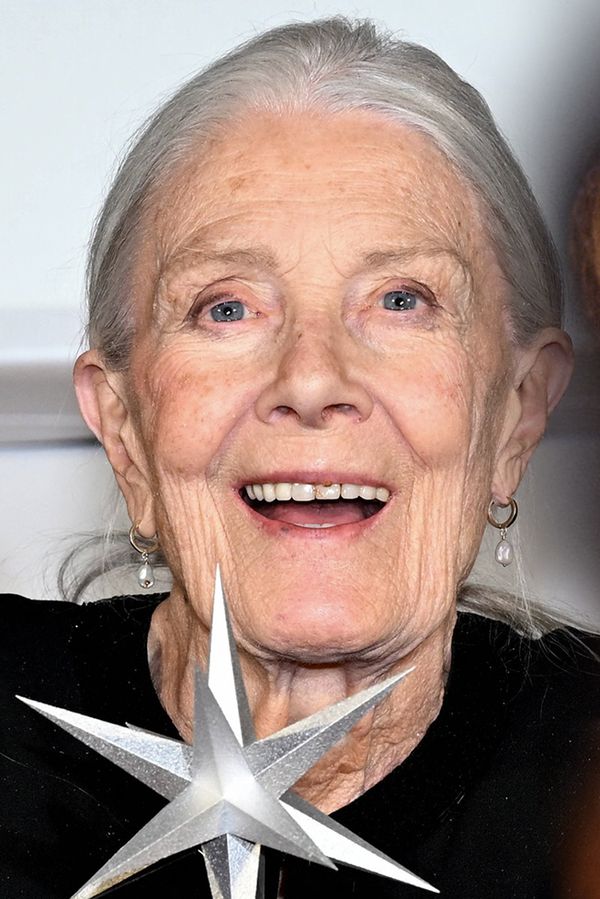 Herecká legenda zářila v 88 letech na pódiu. Bolest z tragické ztráty dcery cítím dodnes, svěřila se Vanessa Redgrave - fotka 1/1