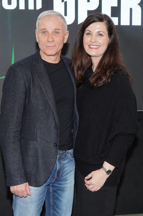 Lukáš Vaculík (63) se pochlubil půvabnou manželkou. V novém seriálu se svlékne donaha. Je to věc triků, smál se