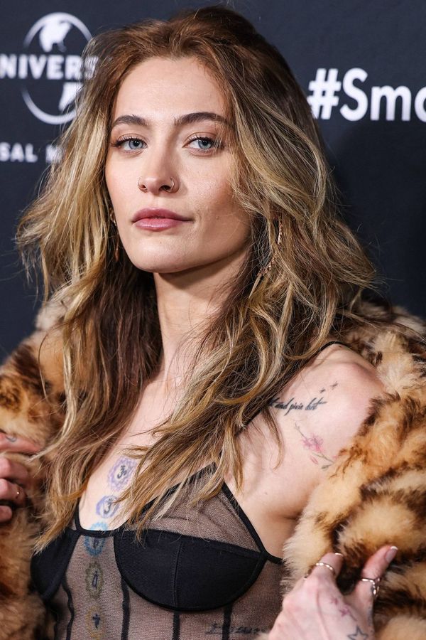 Paris Jackson ukázala díru v nose, kterou jí způsobily drogy. Alkohol a heroin mi zničily život, přiznala - fotka 1/1